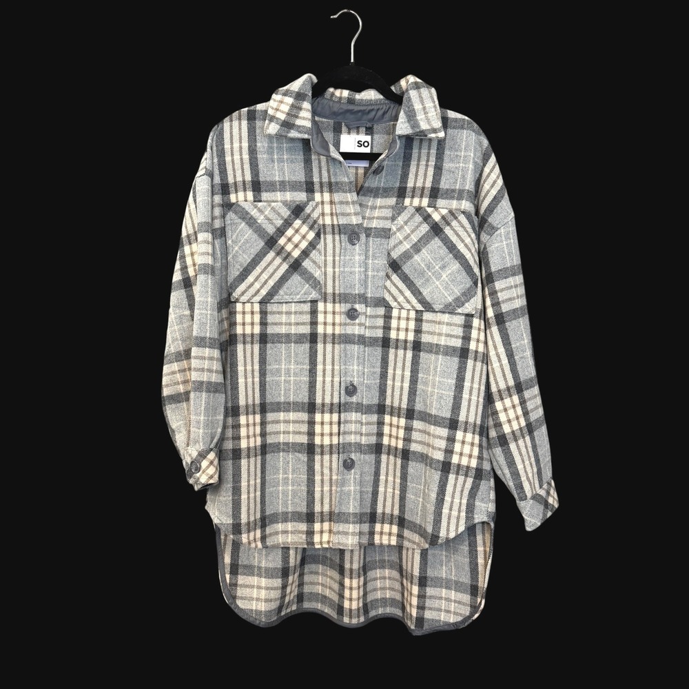 SO Plaid Flannel Shacket Size M Blue Gray Hi-Low Hem Side Pockets Oversized Cozy